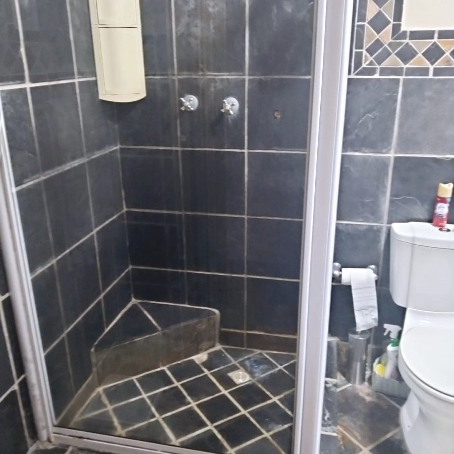 5 Bedroom Property for Sale in Greenfields Eastern Cape